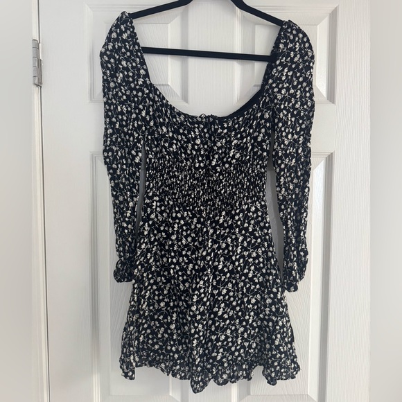 Reformation Dresses & Skirts - Reformation Black and White Floral Dress mini Dress